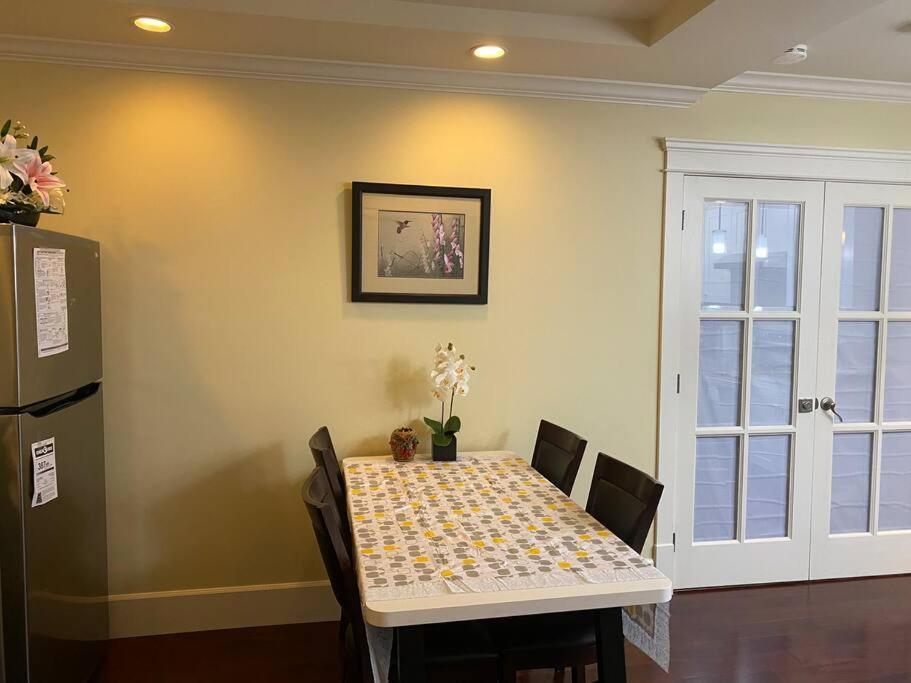 Spacious Modern New Suite 溫哥華 外观 照片